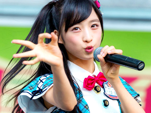 AKB４８史上最高の美少女と話題の小栗有以(１４)のふとももがピチピチ！
